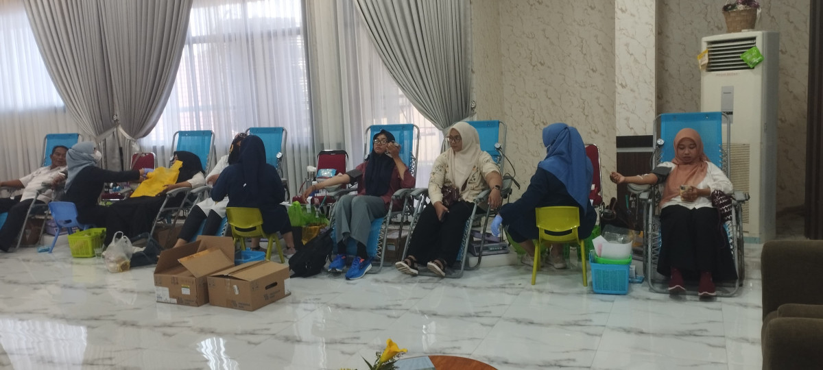 Ratusan Masyarakat Antusias Ikuti Aksi Donor Darah DWP Pekanbaru