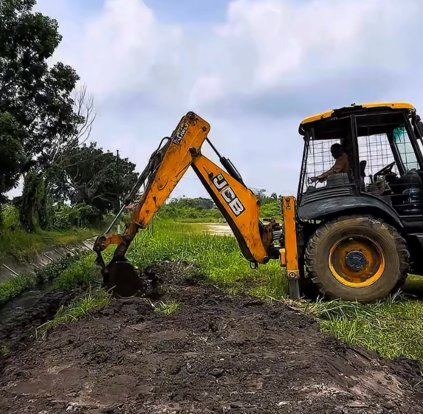 Wawako Pekanbaru Pastikan Pengerukan Aliran Sungai dan Parit Secara Bertahap