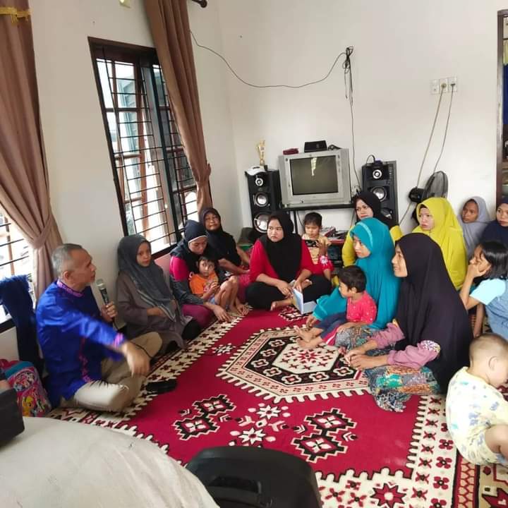 Bahas BPJS Kesehatan, Nofrizal Silaturahmi dengan Warga Perum Fajar 4 Kelurahan Umban Sari