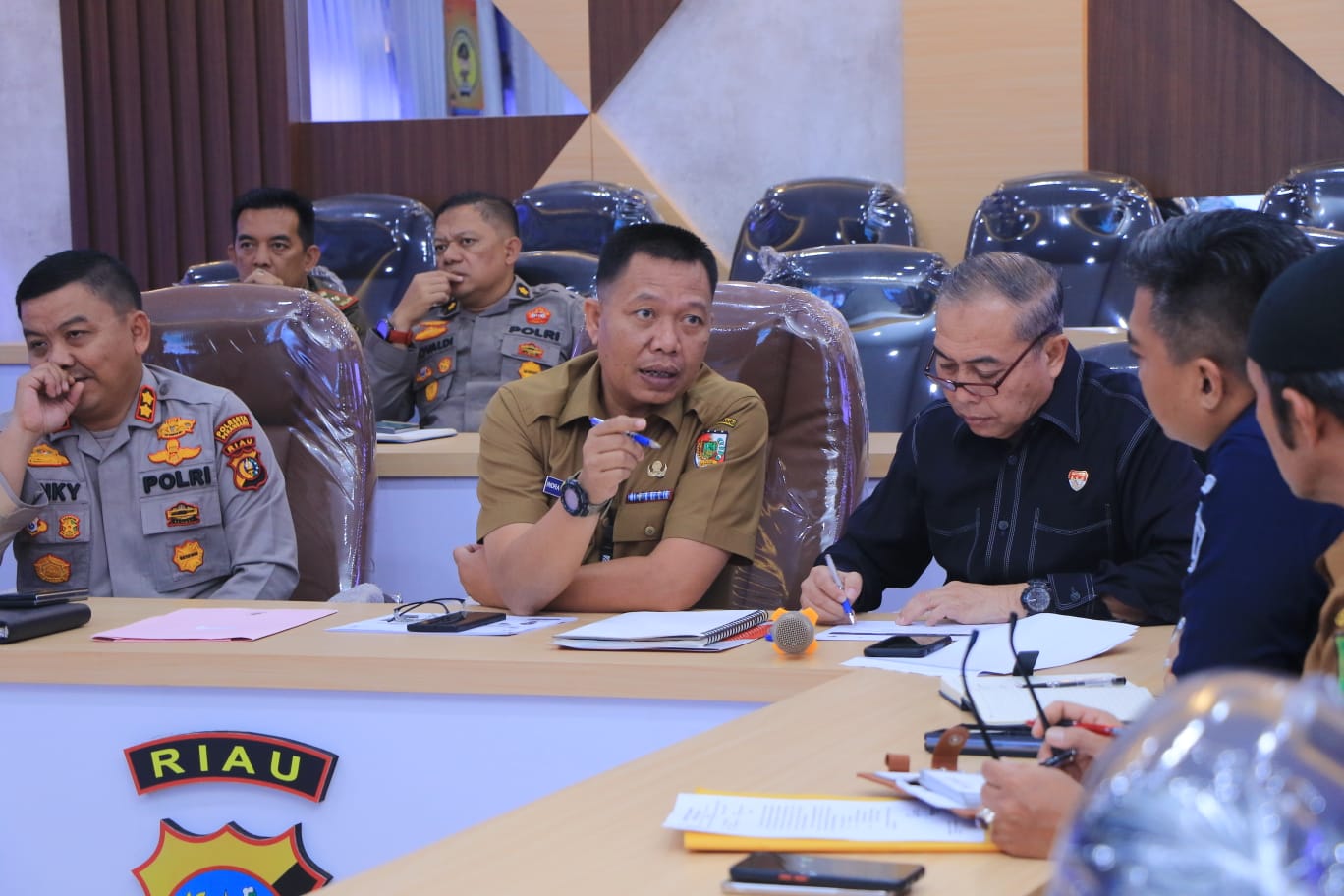 Rapat Tindak Lanjut Pemindahan Pengungsi Rohingya, Pemko Pekanbaru Siapkan Akomodasi