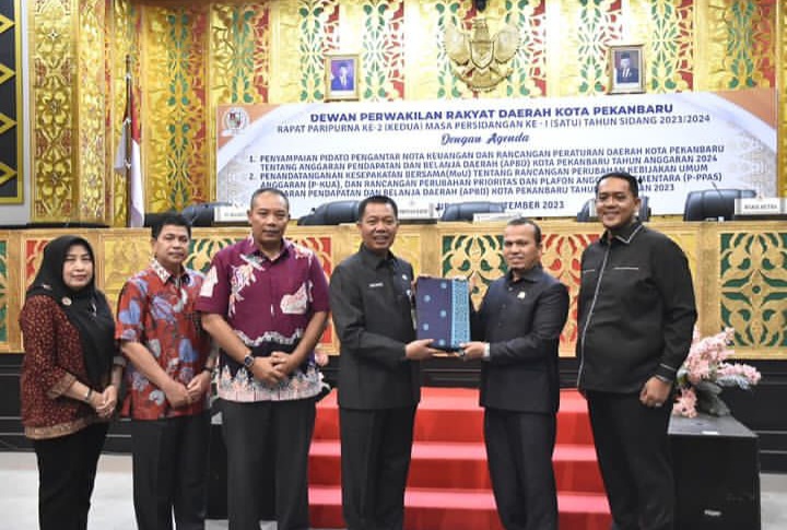 DPRD Pekanbaru-Pemko MoU R-APBD Perubahan 2023 Rp 2,890 T, Ada Penambahan Dari Anggaran Murni