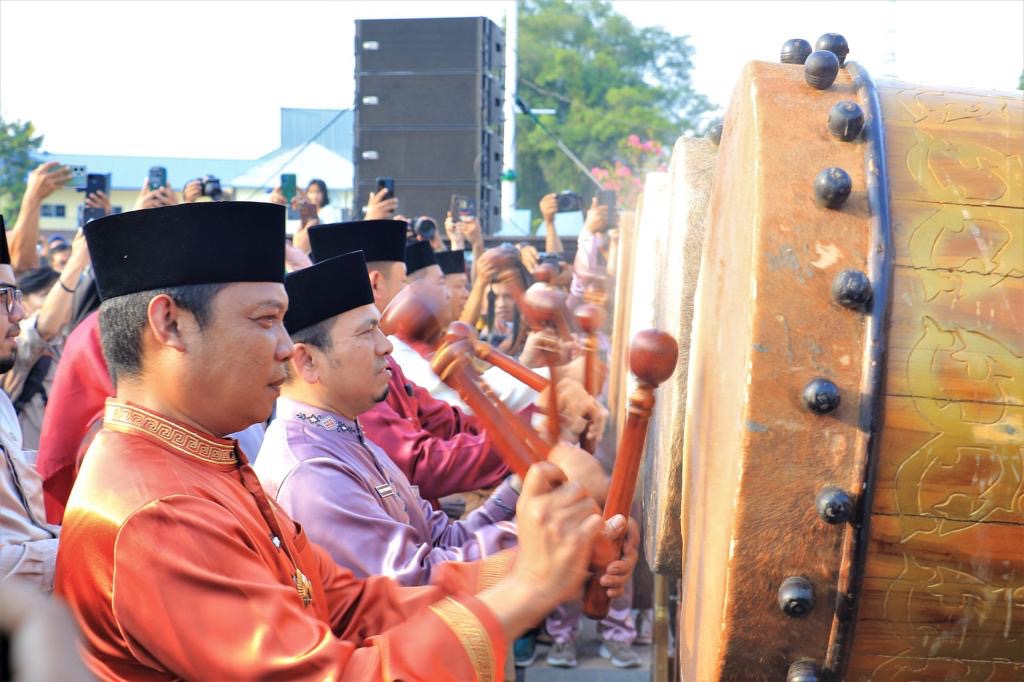 Pj Wali Kota Pekanbaru Buka Tradisi Petang Belimau Jelang Ramadan