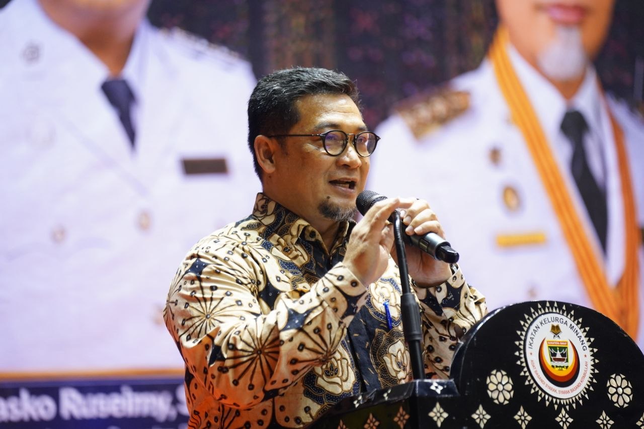 Sekda Riau Ajak IKM Ambil Peran untuk Dorong Kemajuan Daerah
