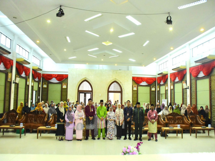 Perkuat UMKM, Wakil Bupati Kampar Buka Kegiatan Edukasi dan Literasi Keuangan dan Business Matching Kepada Pelaku UMKM