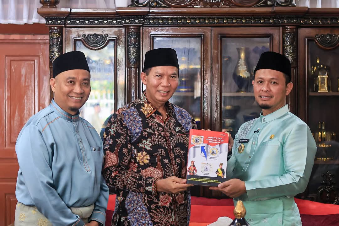 HUT Pekanbaru Ke-242, Wako Agung Anjangsana Ke Kediaman Kepala Daerah Terdahulu